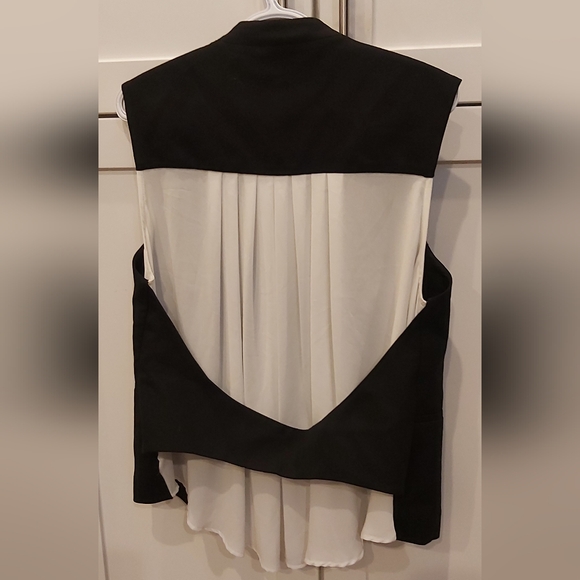 CUE waistcoat style top or vest - Picture 3 of 11